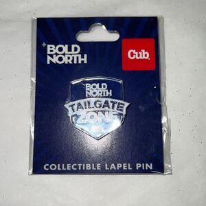 BOLD NORTH TAILGATE ZONE CUB TRADING PIN NEW WINCRAFT